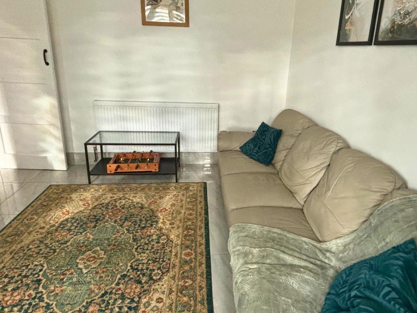 Charming And Cosy London Home, Garden, Parking & Family Fun ミッチャム エクステリア 写真