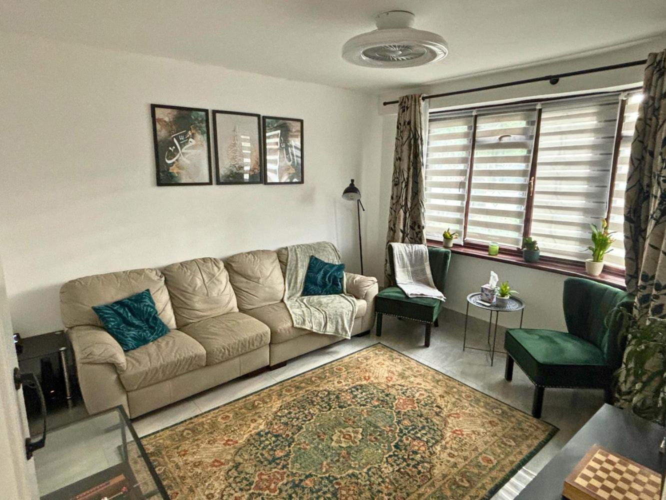 Charming And Cosy London Home, Garden, Parking & Family Fun ミッチャム エクステリア 写真