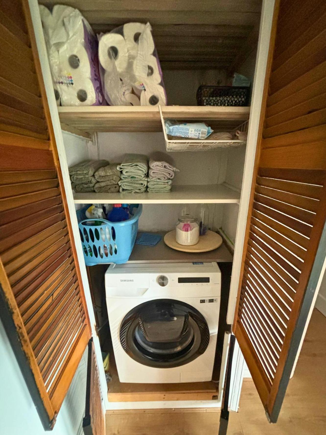 Charming And Cosy London Home, Garden, Parking & Family Fun ミッチャム エクステリア 写真